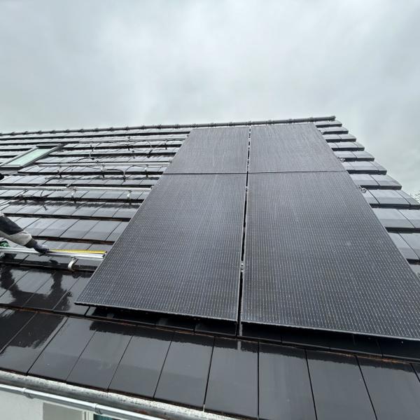 Panneau solaire photovoltaïque - Photo 2